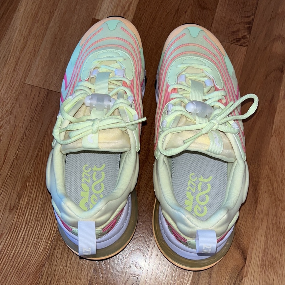 Nike AIR270 react - Picture 5 of 7
